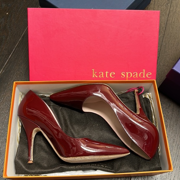 Kate Spade New York patent leather pumps burgundy color - Picture 7 of 9